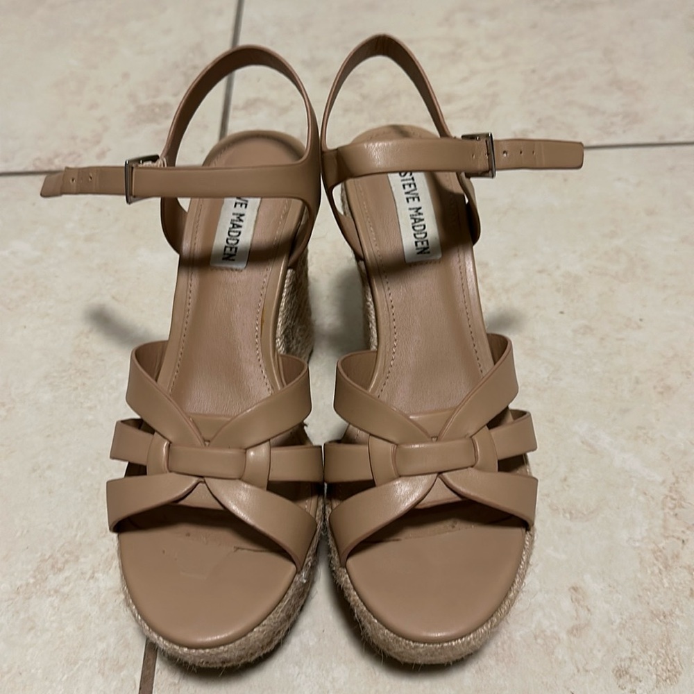 Steve Madden beige Wedges